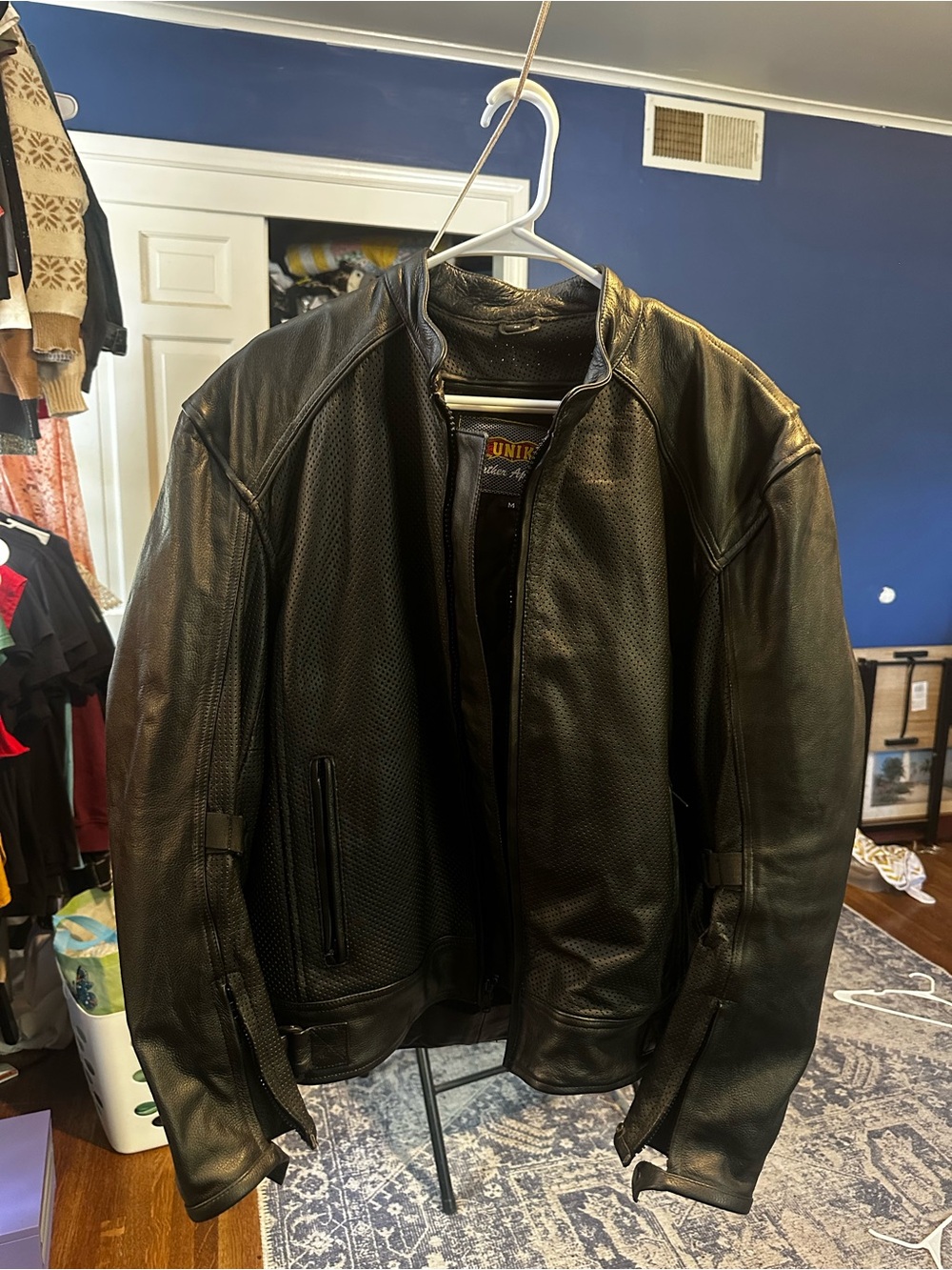 UNIK Vintage Leather Motorcycle Jacket – Men’s Medium – Back & Elbow Protection